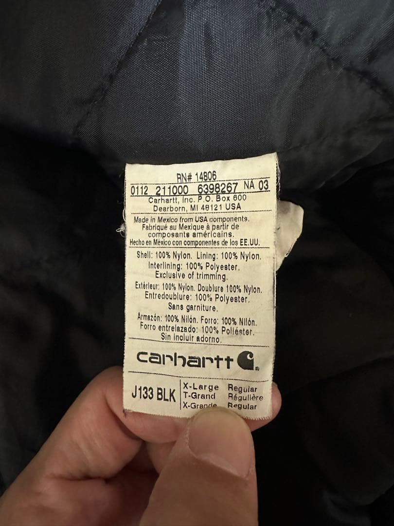 Carhartt アクティブジャケット　ブラック　ナイロン
