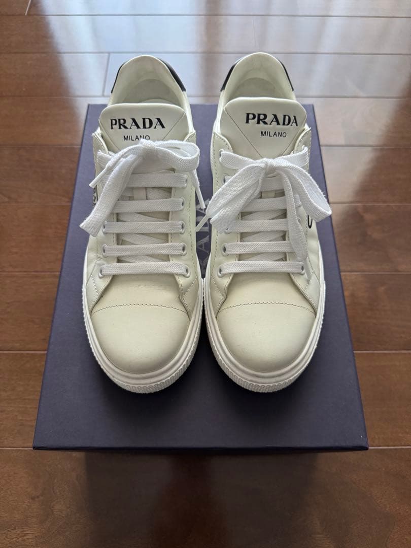 美品！PRADA スニーカー 37
