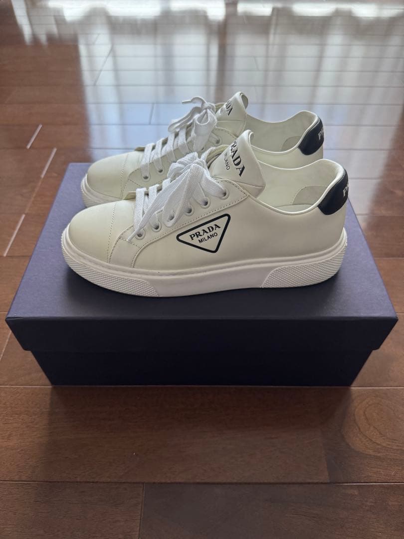 美品！PRADA スニーカー 37