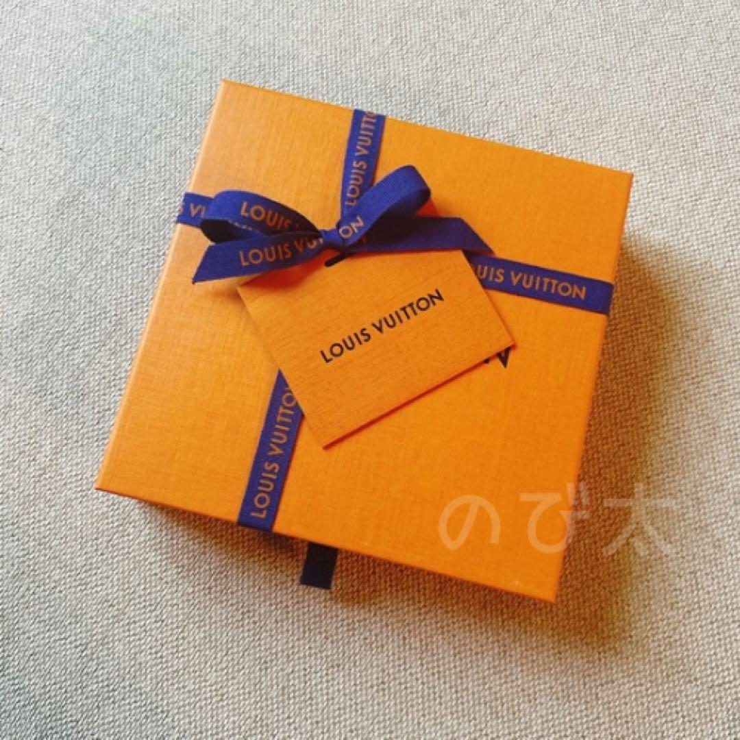 即完売‼️村上隆×Louis Vuitton チェリーブロッサム バッグチャーム