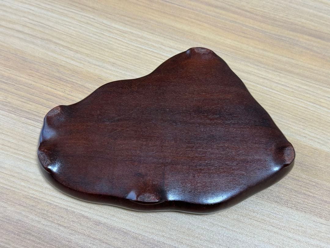 水石 鑑賞石 自然石 神居古潭石 五色石 黒石 緑石 黄金古潭石 原石 天然石