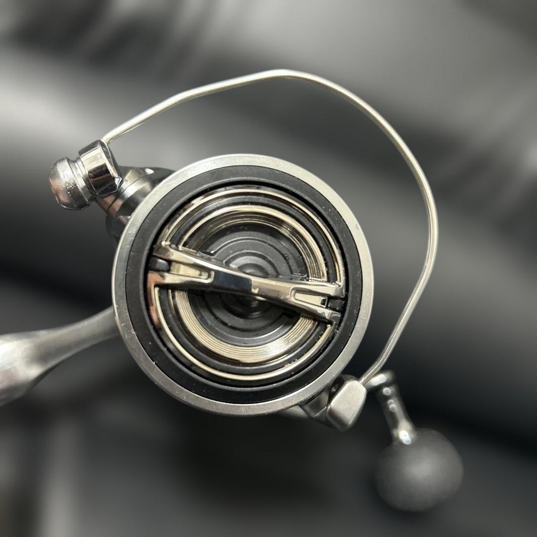 SHIMANO C5000XG フィッシングリール 中古