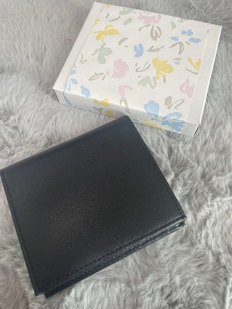 新品未使用 ✧*。皇居 2つ折り財布 ブラック