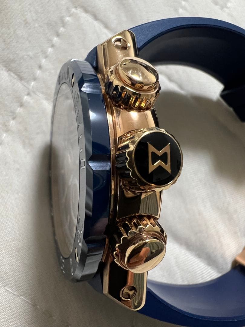 【極美品】EDOX クロノオフショア1 腕時計　クロノグラフ　クォーツ