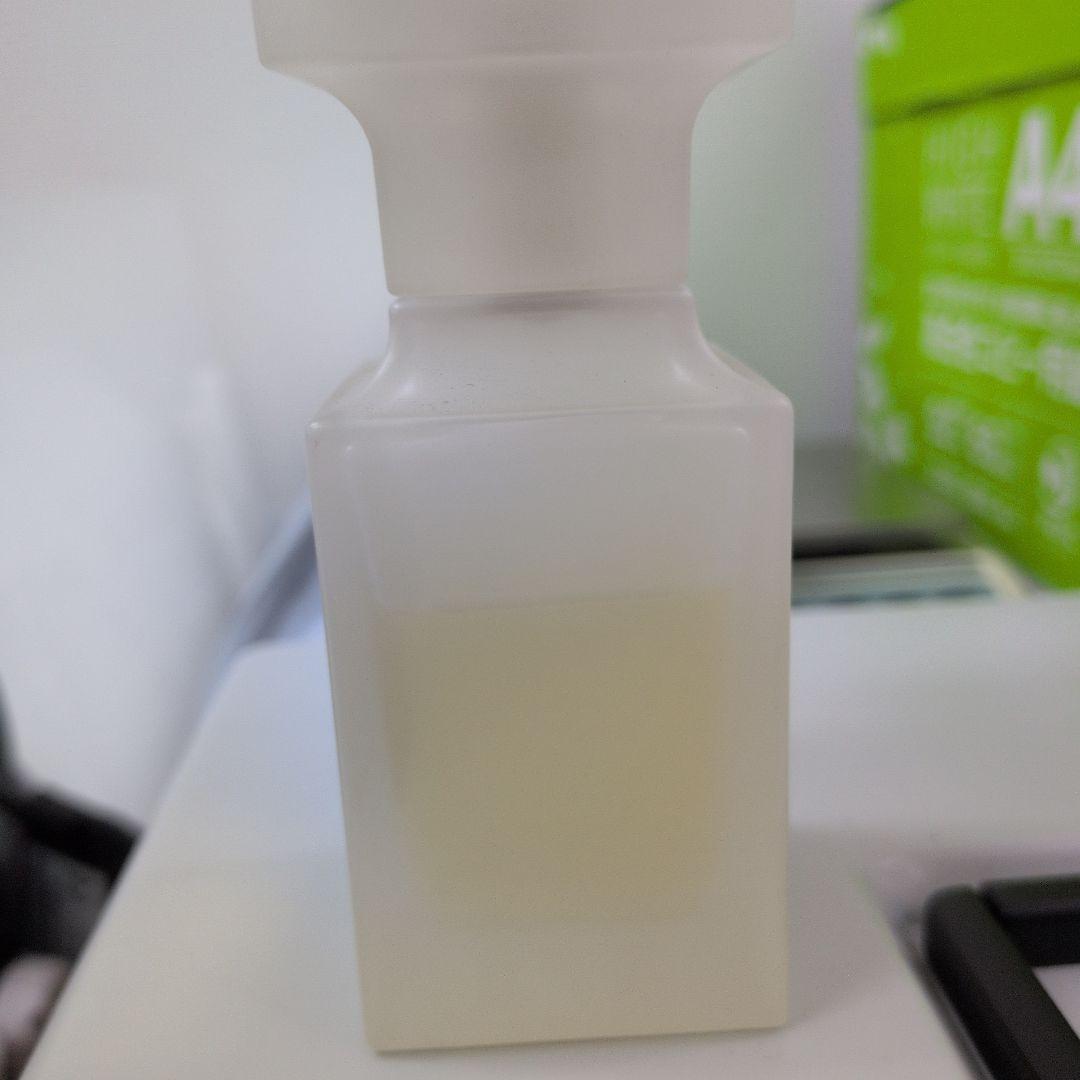 紺*様 TOM FORD FABULOUS 50ml 香水