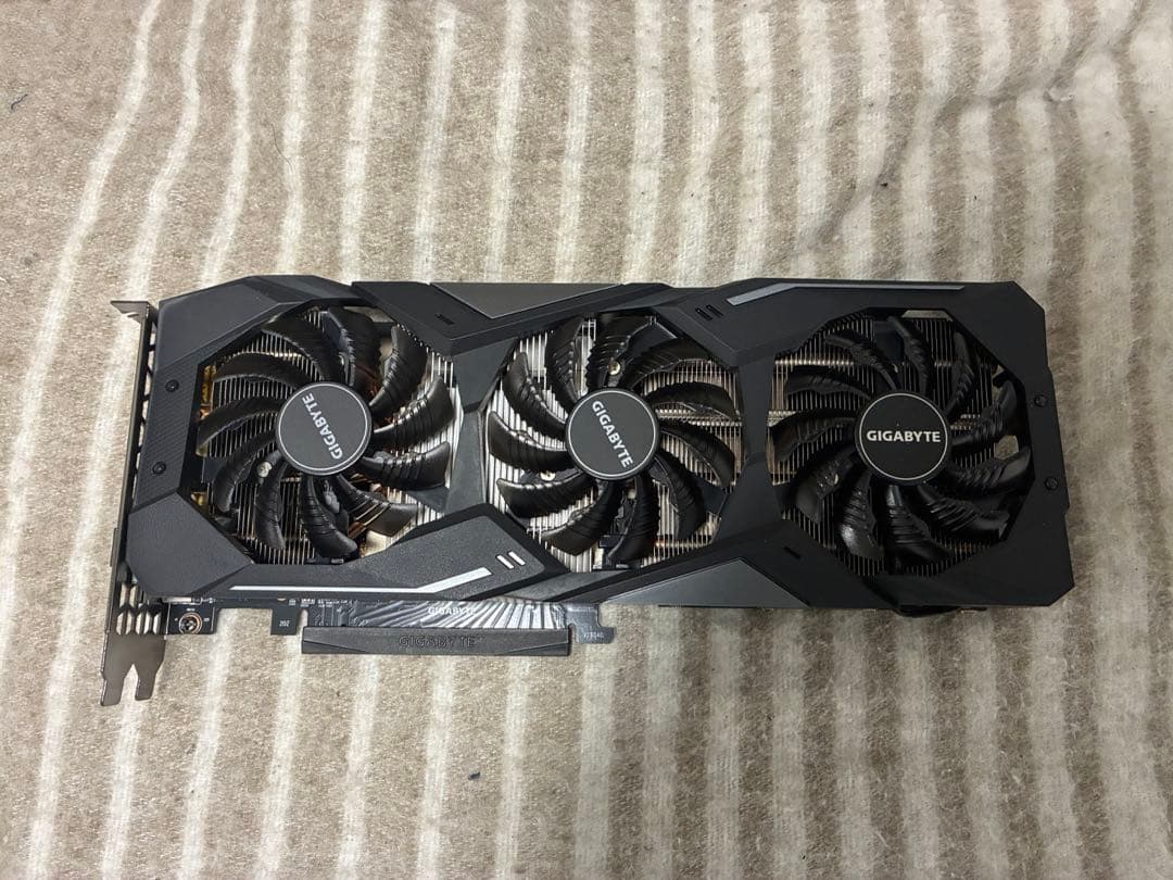 グラフィックボード・グラボ・ビデオカード RTX 2070 GV-N207SGAMING OC-8GD