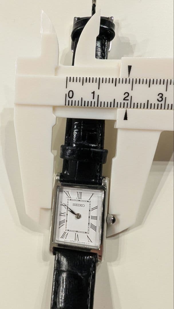 時計 SEIKO Essentials SWR053 tank roman
