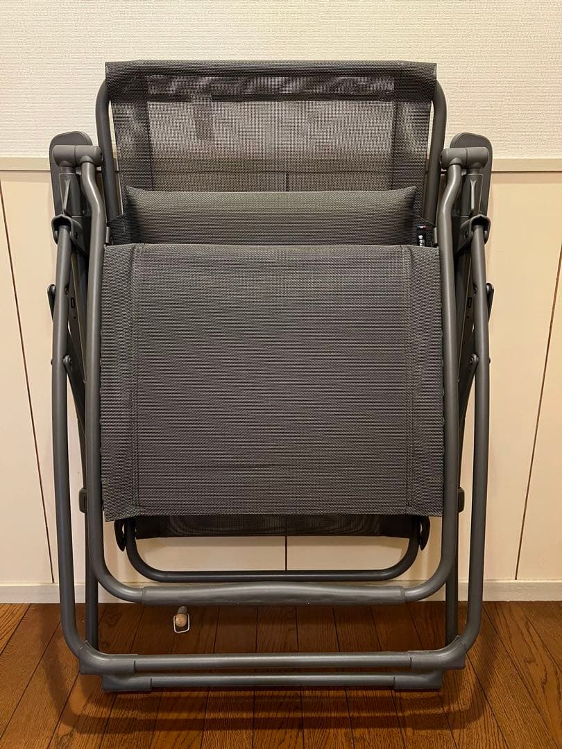 zu_kun！ これで残り1脚となります。Lafuma MOBILIER