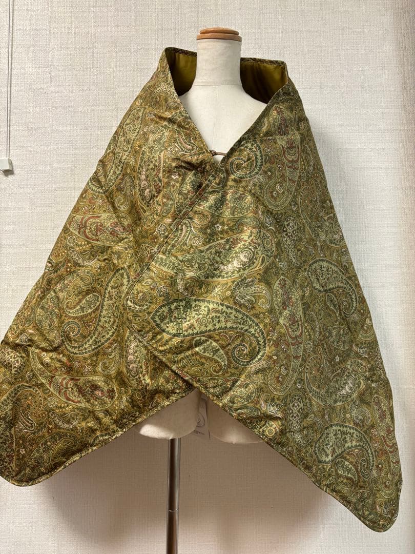 未使用◇ETRO◇エトロ◇羽毛ひざ掛け◇ダウン　フェザー◇ペイズリー