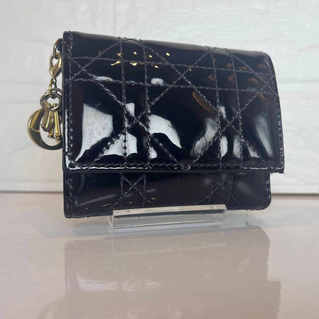 Dior 財布 レディディオール カナージュ ロータスウォレット エナメル 三折