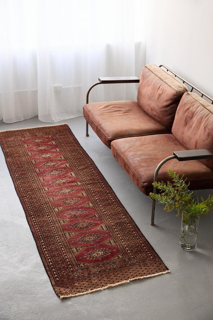 ヴィンテージラグ　トライバルラグ　ラホール産（241×74cm）赤　茶　黒