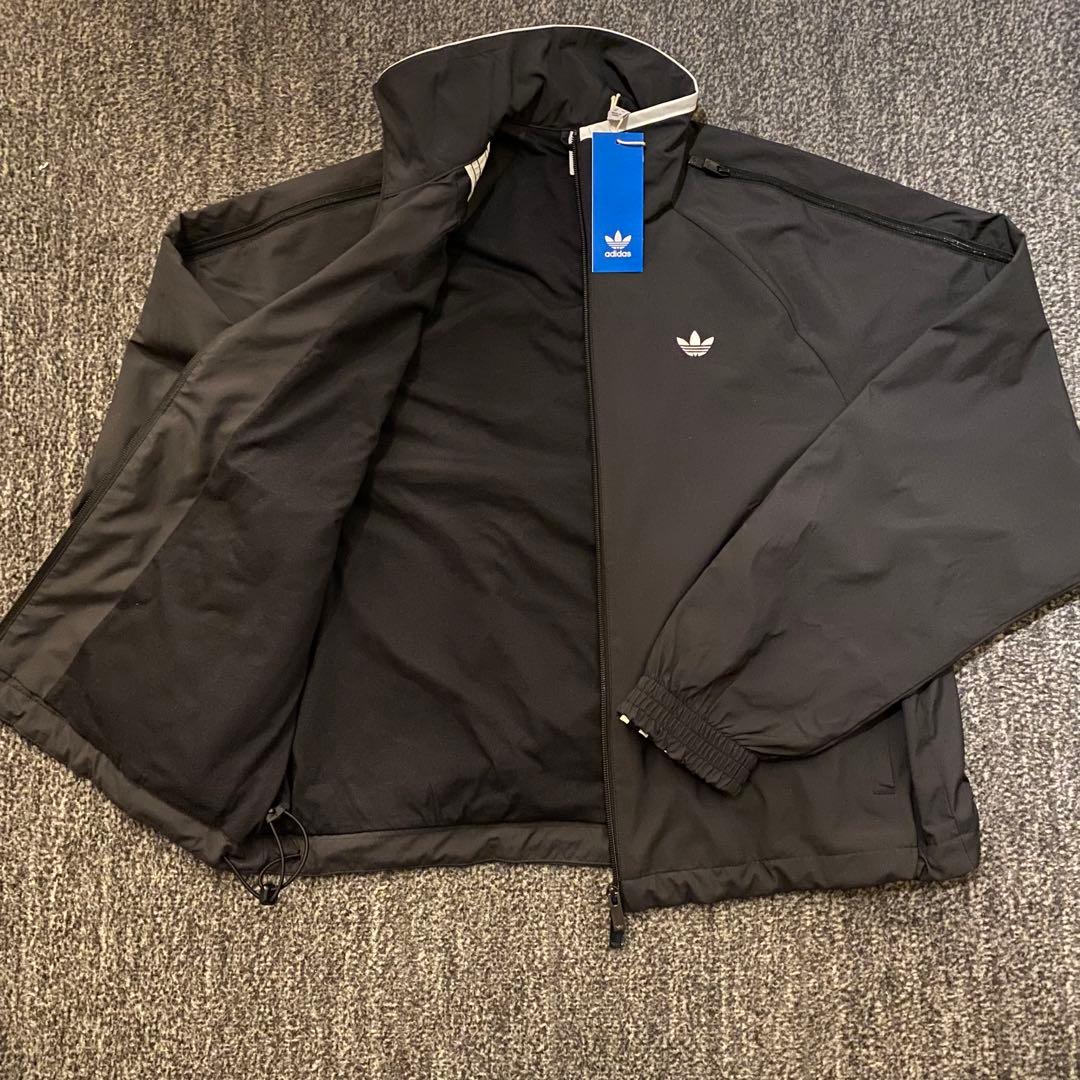 アディレニウム シーズン3 ジップ トラックトップ　adidas レディース