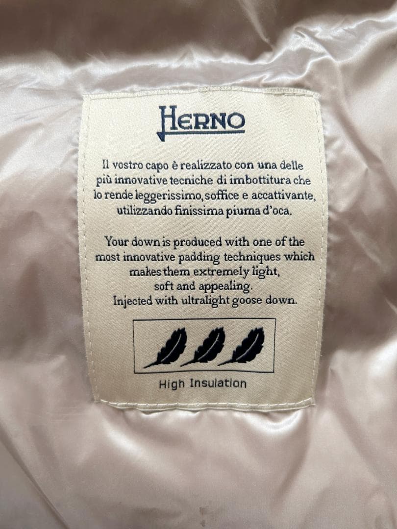 未使用 Herno ヘルノ ダウンコート ダウン90% サイズ42