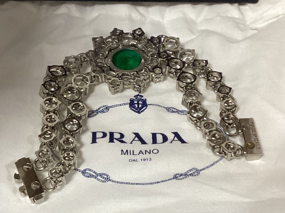 美品ほぼ未使用プラダPRADA シルバー グリーン ストーン ブレスレット本物