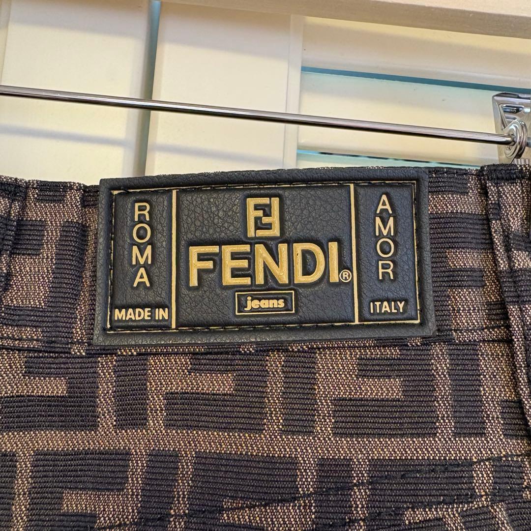【美品・正規品】フェンディ ヴィンテージ 膝丈 タイトスカート ズッカ 総柄