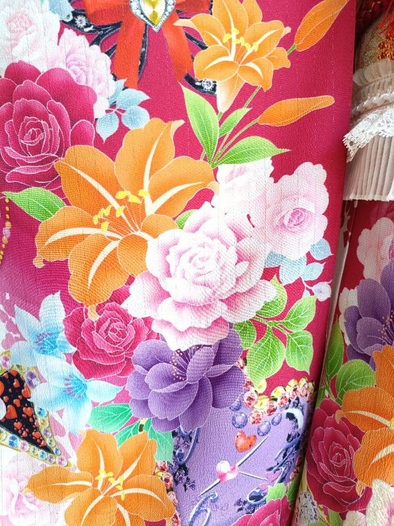 刺繍入り赤白に薔薇の花の着物に作り帯☆七五三フルセット