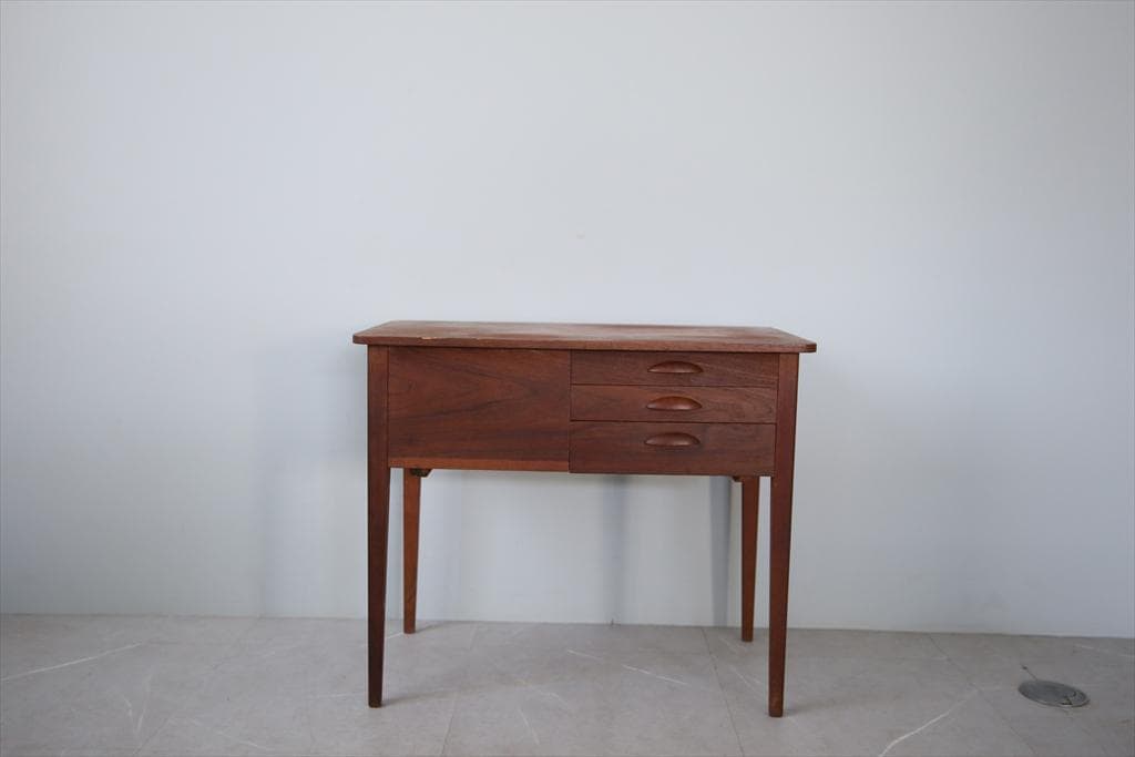 英国アンティーク木製ソーイングテーブル/裁縫箱/机/メイクボックス(92-54)