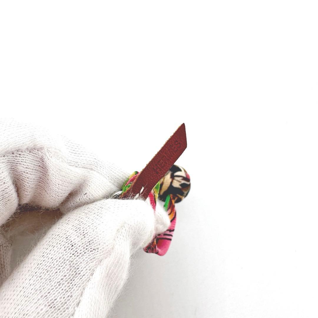 美品☆HERMESエルメス カルメンチータ スカーフ柄 チャーム★B66