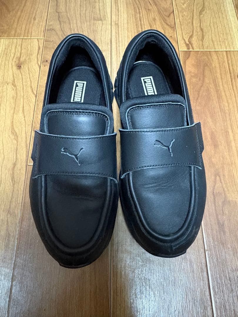 PUMA ブラック スリッポンスニーカー ローファースニーカー　25cm プーマ