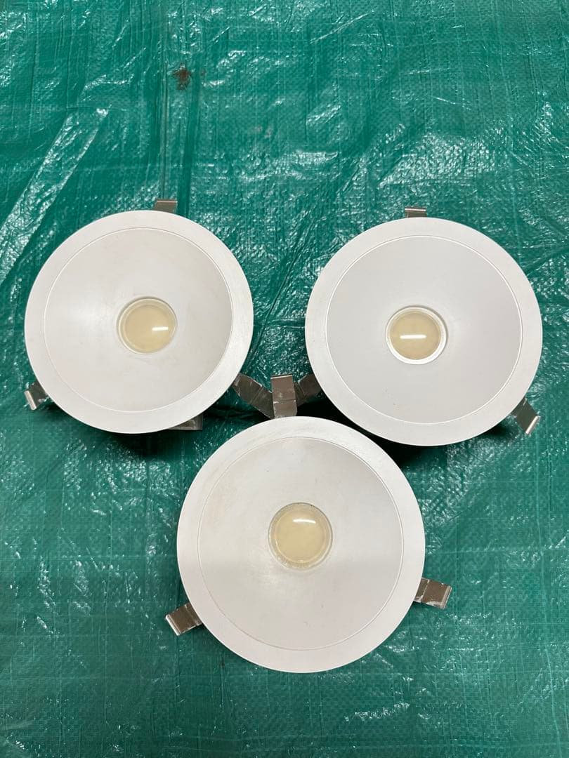 MITSUBISHI ダウンライトた9個