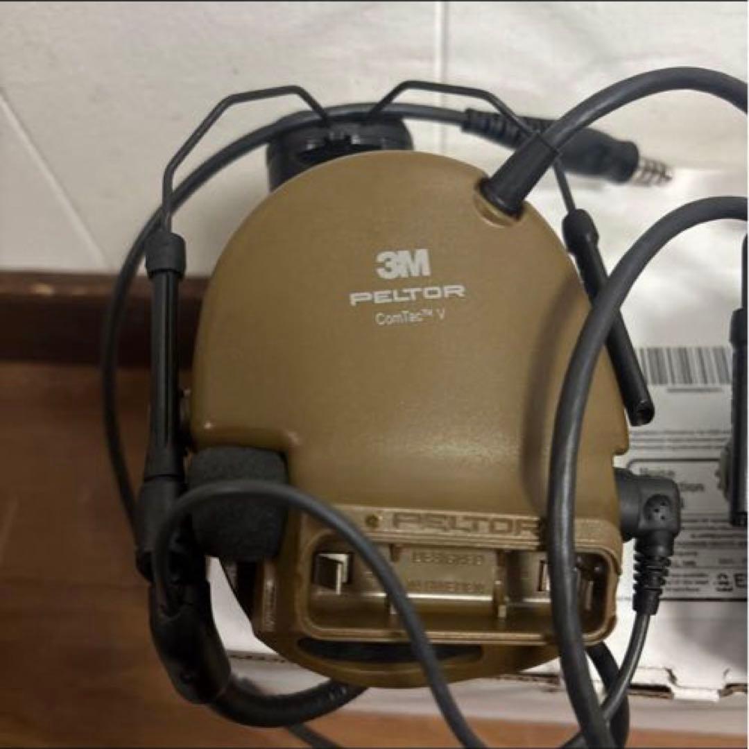 未使用品　米軍放出品　実物　PELTOR COMTAC V 送料無料