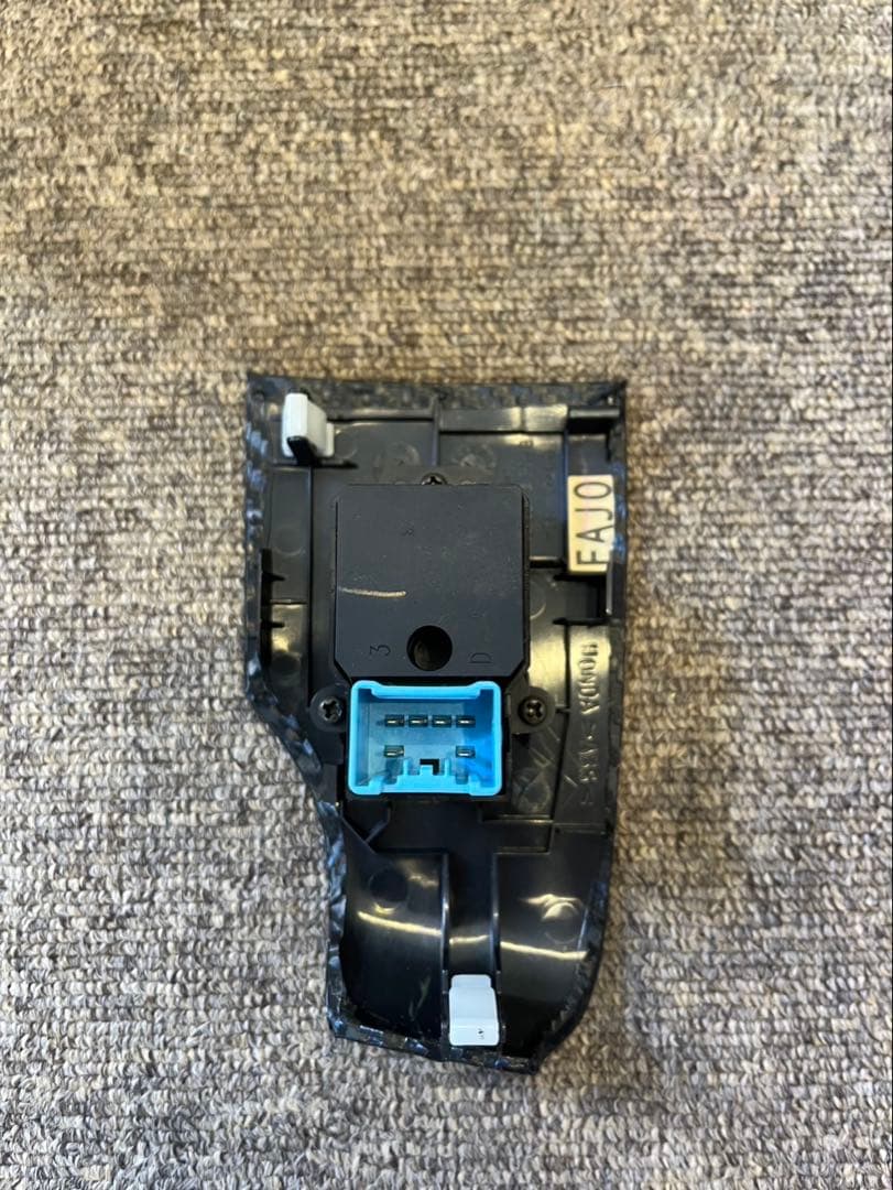 CL7 アコードEuro R カーボン調シート貼り付け パワーウィンドウスイッチ