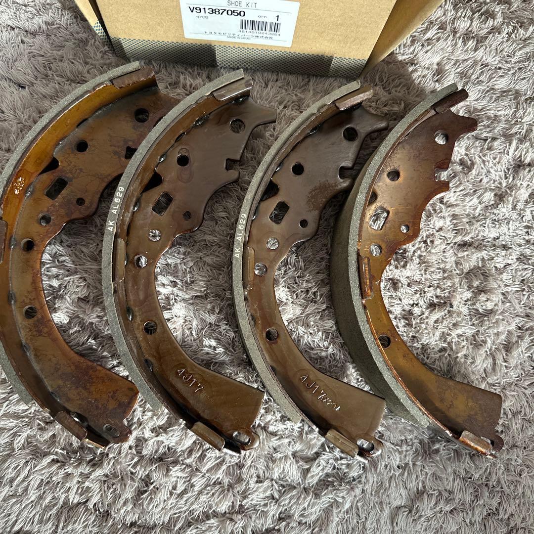 トヨタ純正 新品 コンフォート タクシー ブレーキ ディスクパット Rシュー