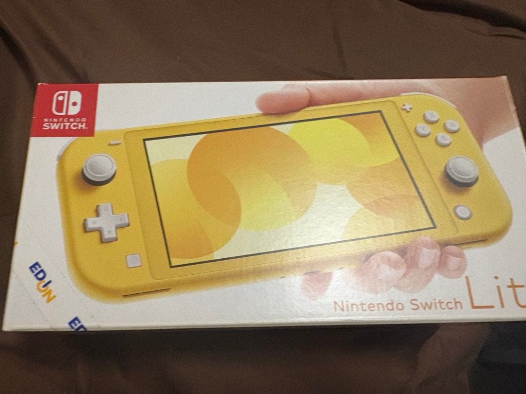 Nintendo Switch Lite イエロー本体充電用ケーブル