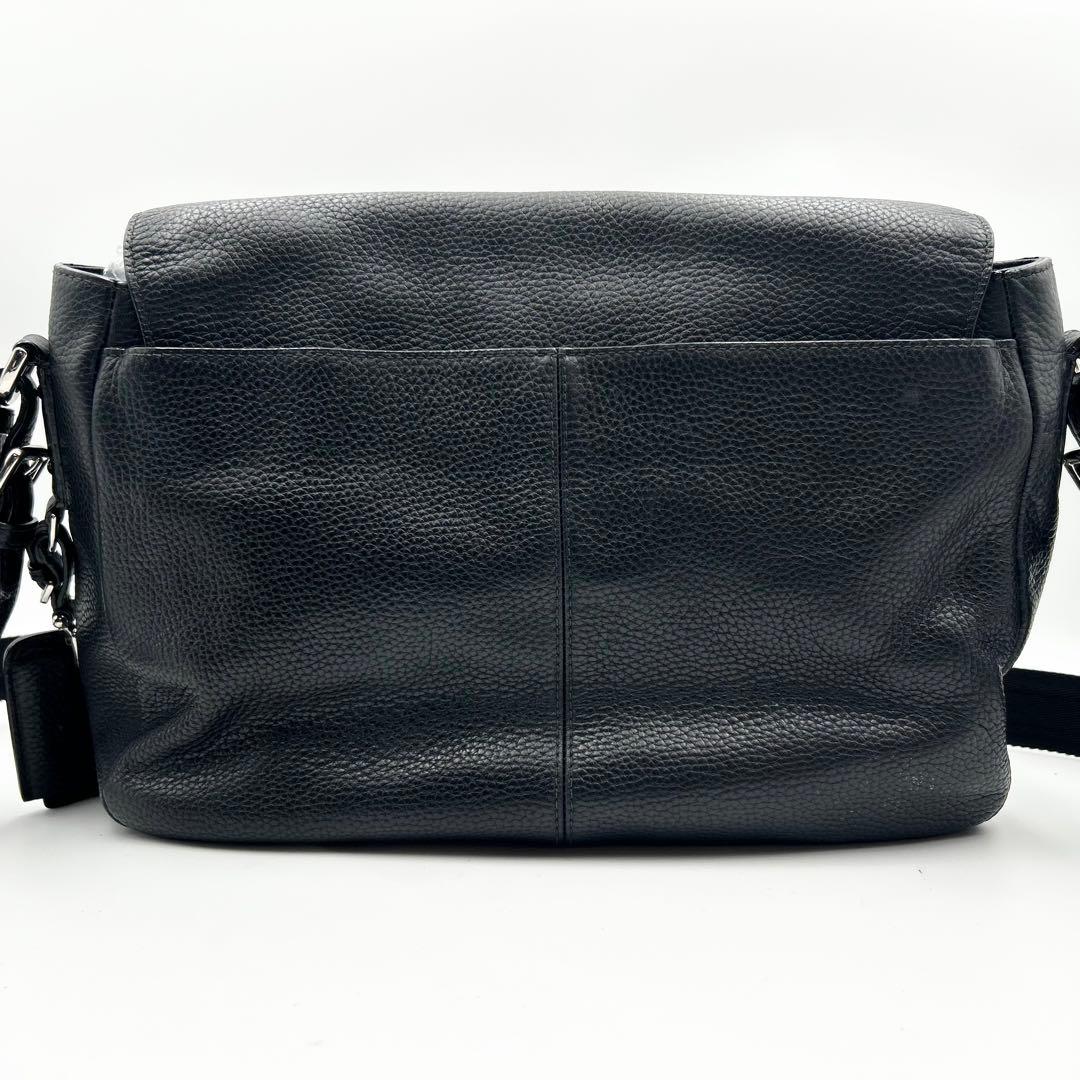 希少✨ ヒューゴボス メッセンジャーバッグ A4収納可 シボ革 ブラック ロゴ