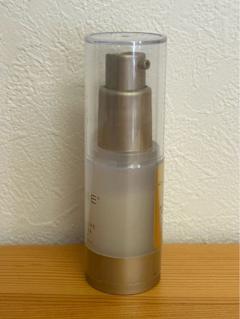 ジーニー インスタントラインスムーサー（化粧下地）