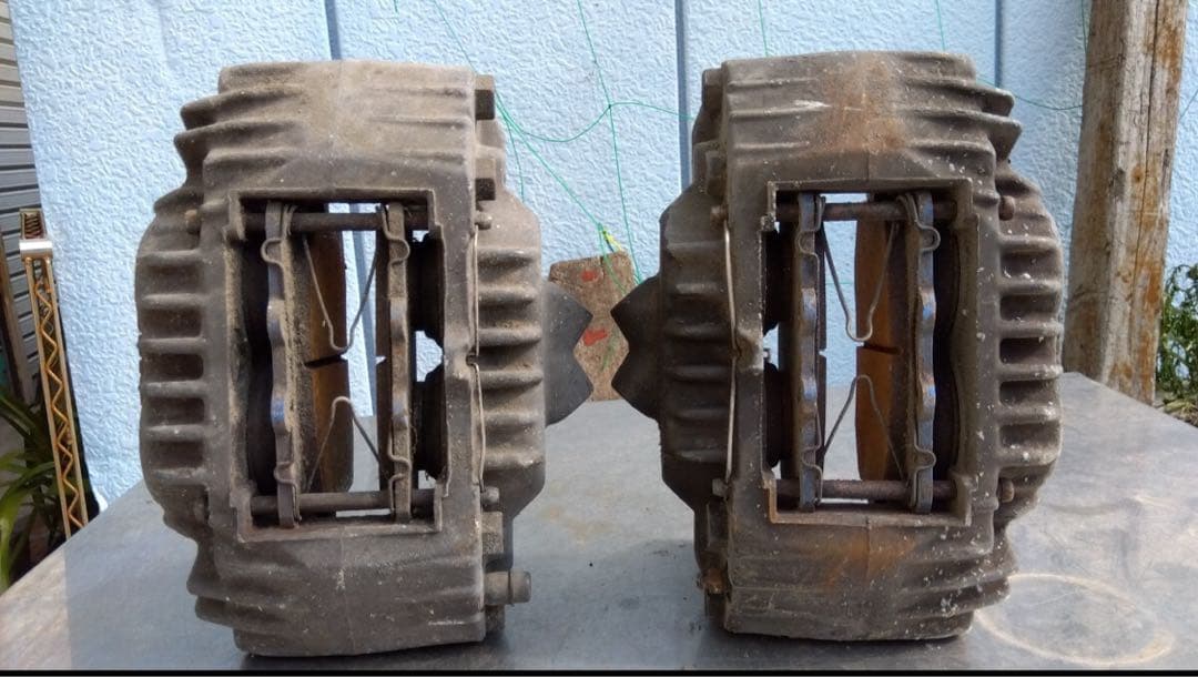 ＦＣ３Ｓ用フロントブレーキキャリパー左右