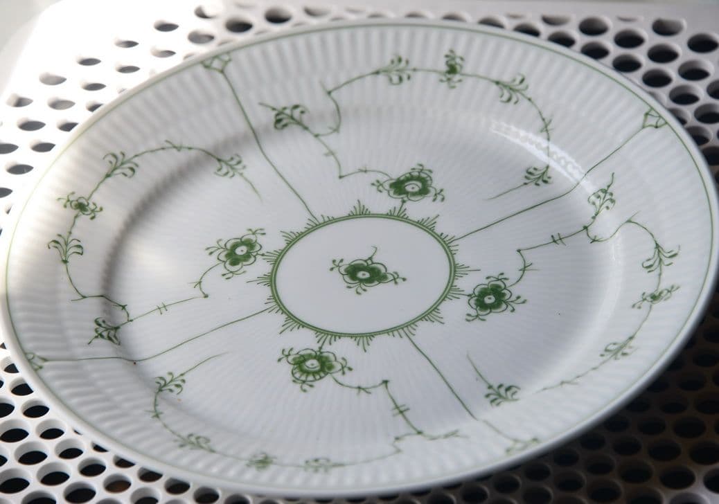 ロイヤルコペンハーゲン グリーンフルーテッド 皿