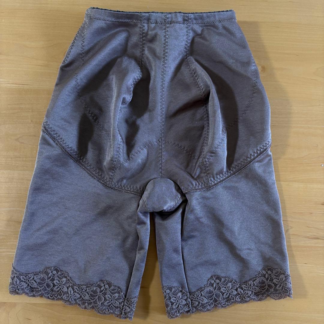 シャルレ　ボディスーツ　補正下着　ガードル　C70　ショコラ　セット売り