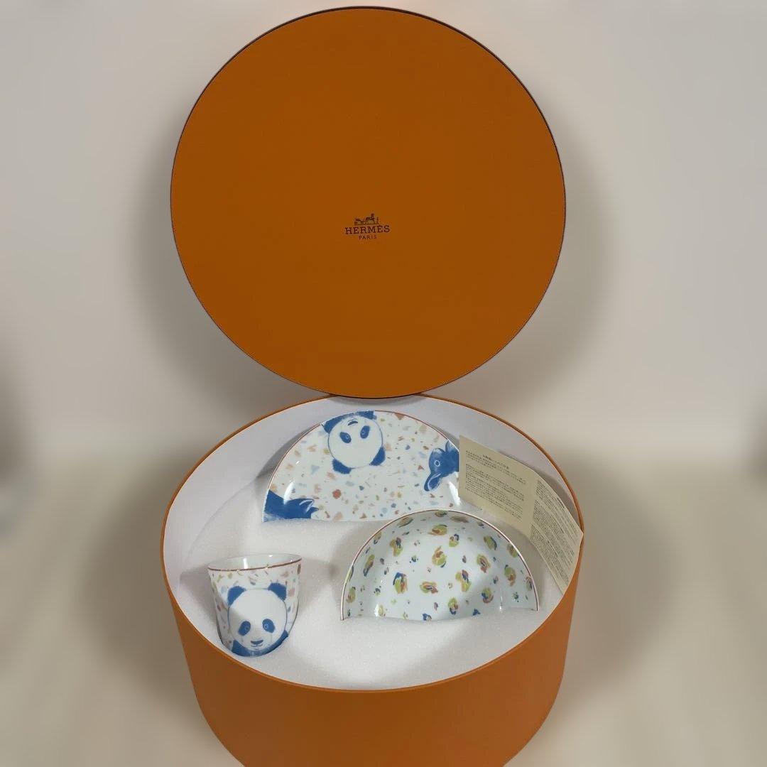 くーま❗️ かわいいパンダ　HERMES パスパス ベビー食器3点セット