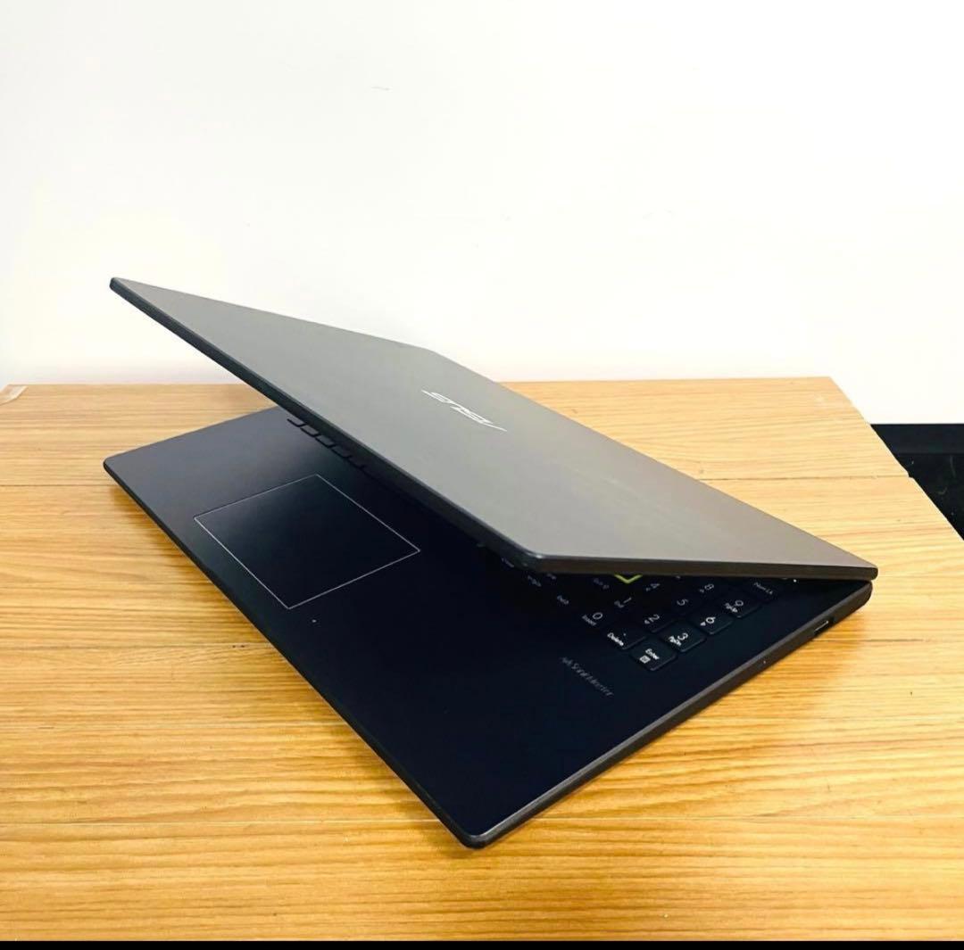 設定済み2022モデル薄型ASUSノートパソコンSSDwin11オフィスカメラ