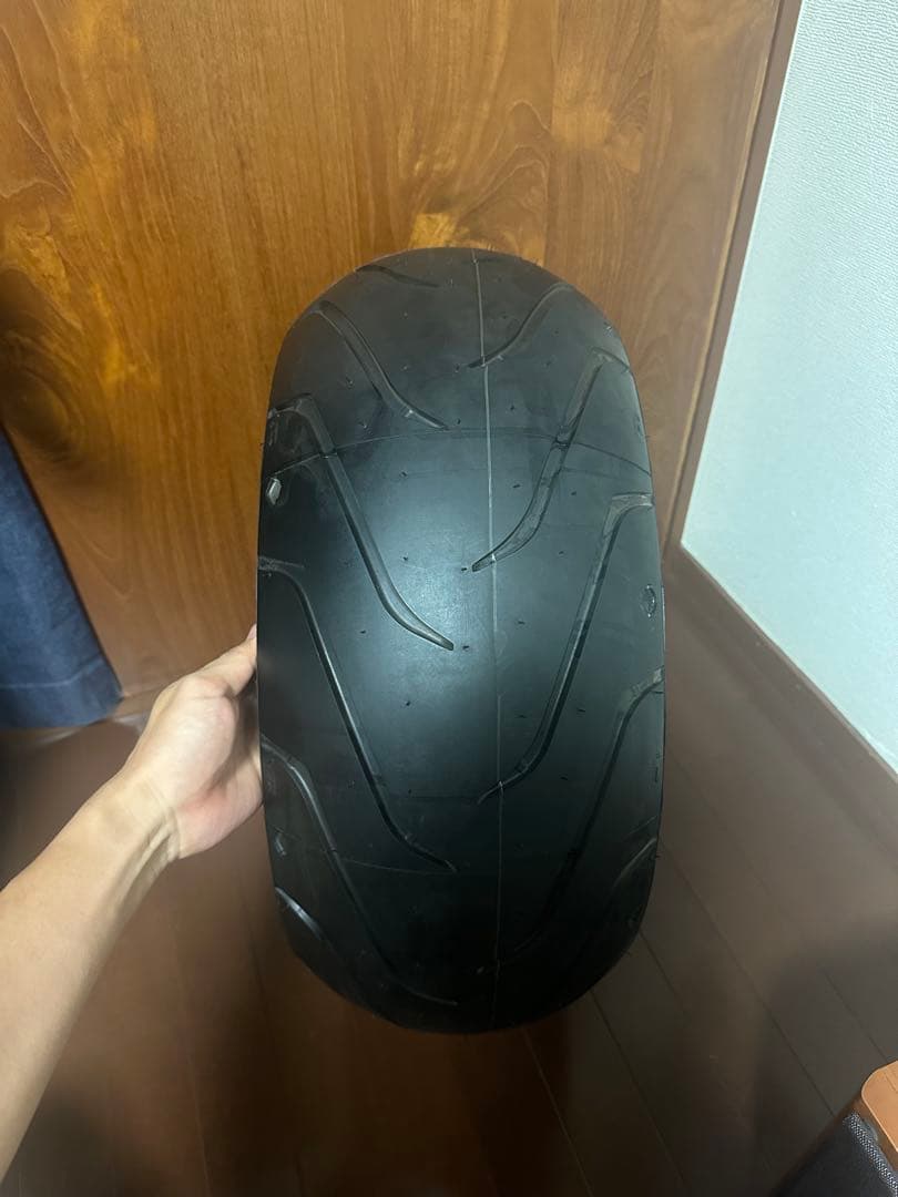 ハーレー　ソフテイル　純正　リアタイヤ　240　ブレイクアウト　ファットボーイ