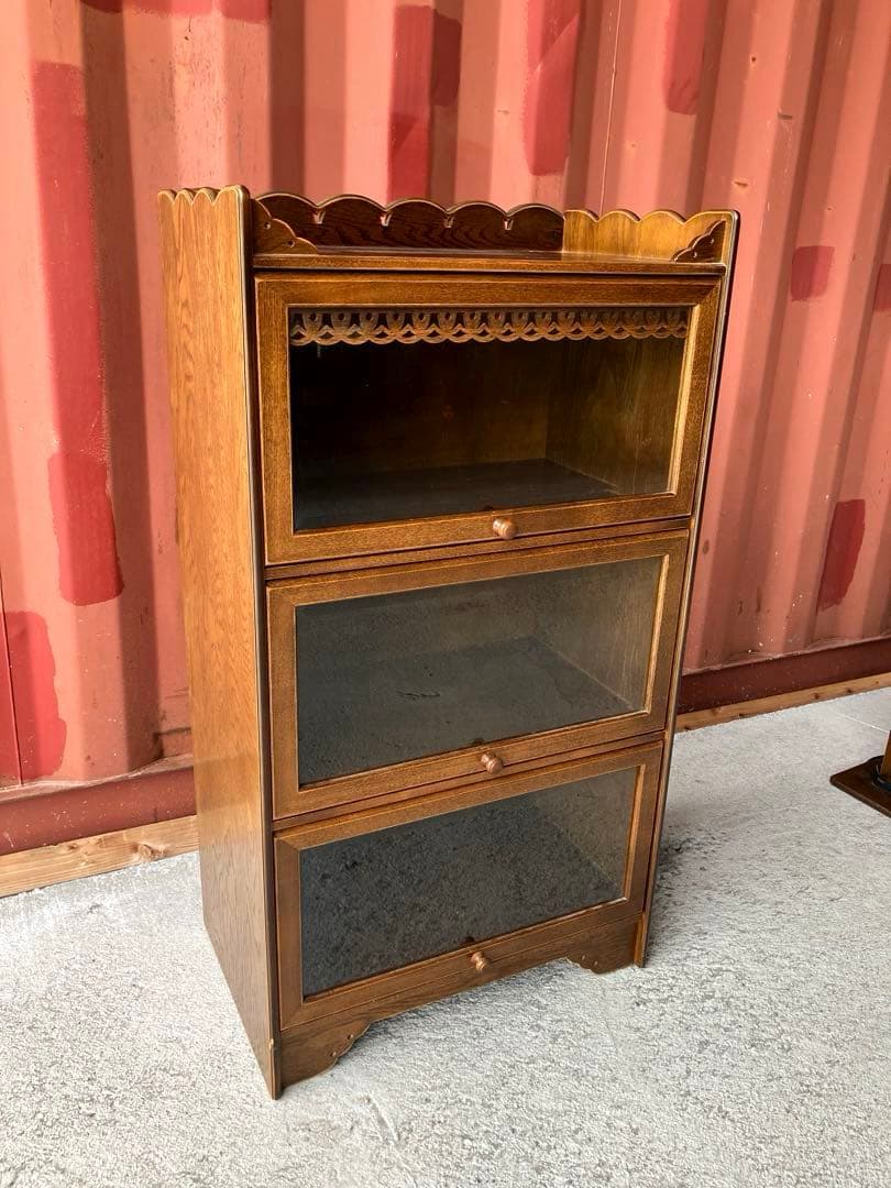 ガラスキャビネット　インテルナ南條