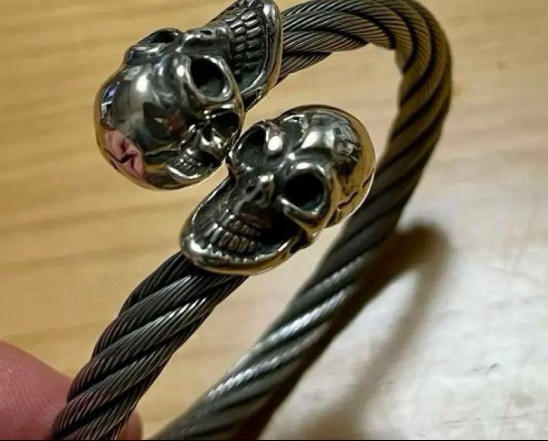 ビルウォールレザー　ヴィンテージスカル　ワイヤーバングル