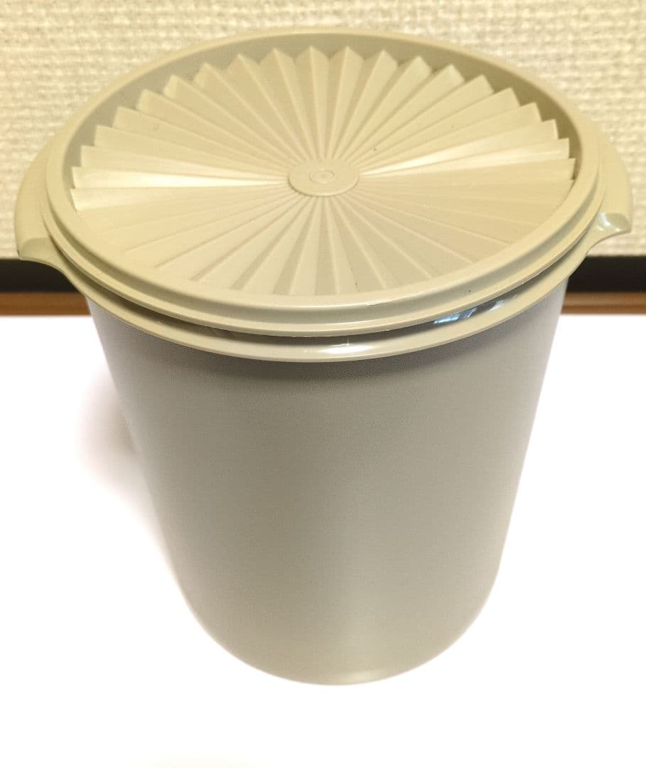 タッパーウェア　マキシデコレーター