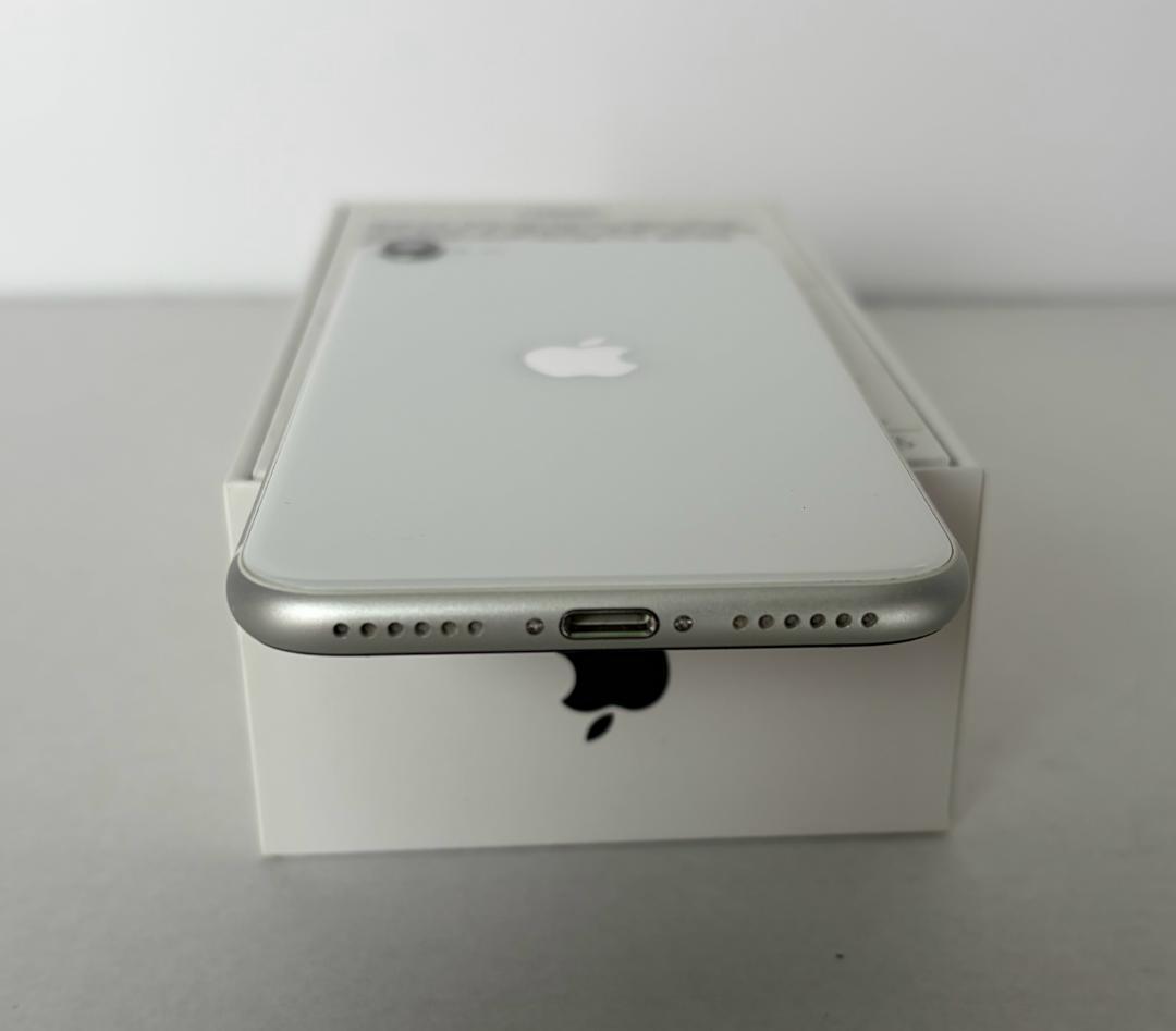 iPhone SE 第2世代 ホワイト (ジャンク)