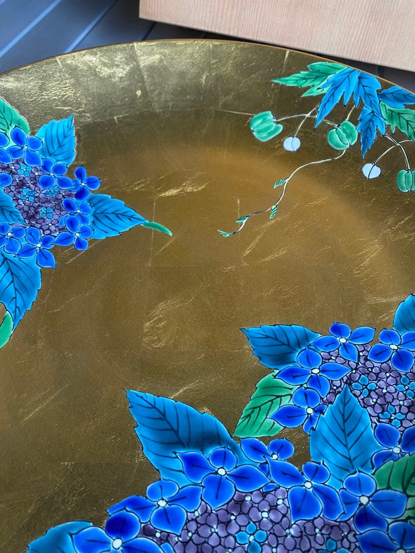 飾り皿　有田焼　金襴手　金箔　紫陽花　伝統工芸　木箱入り