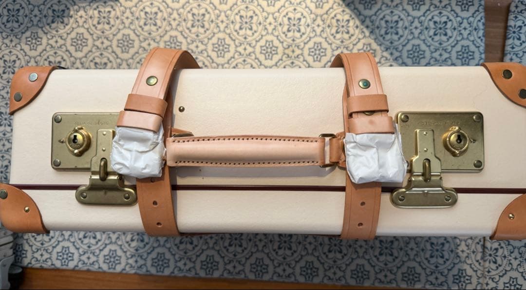 グローブトロッター　サファリ　アイボリーカラー新品未使用！