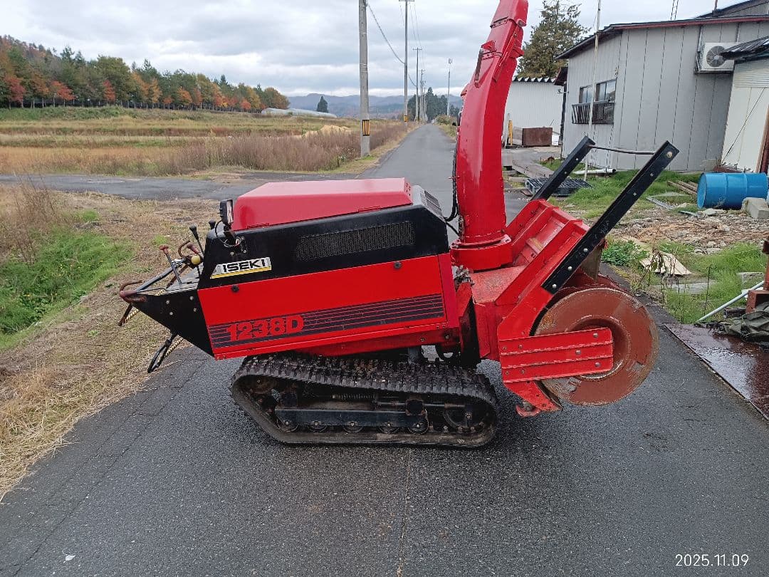 再値下げしました　希少イセキ38馬力除雪機ディーゼルターボ　山形