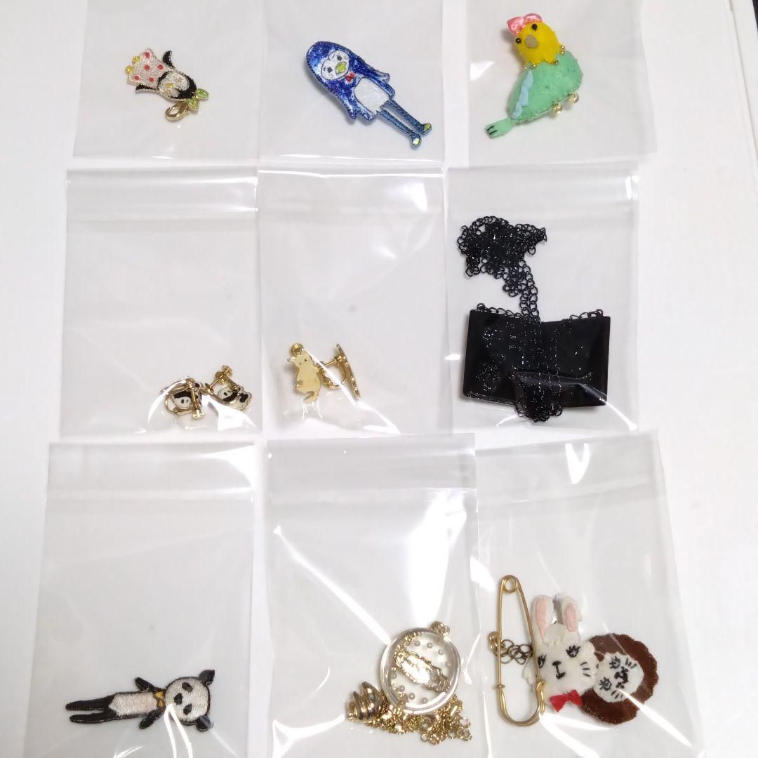 フランシュリッペ　ブローチほかまとめうり