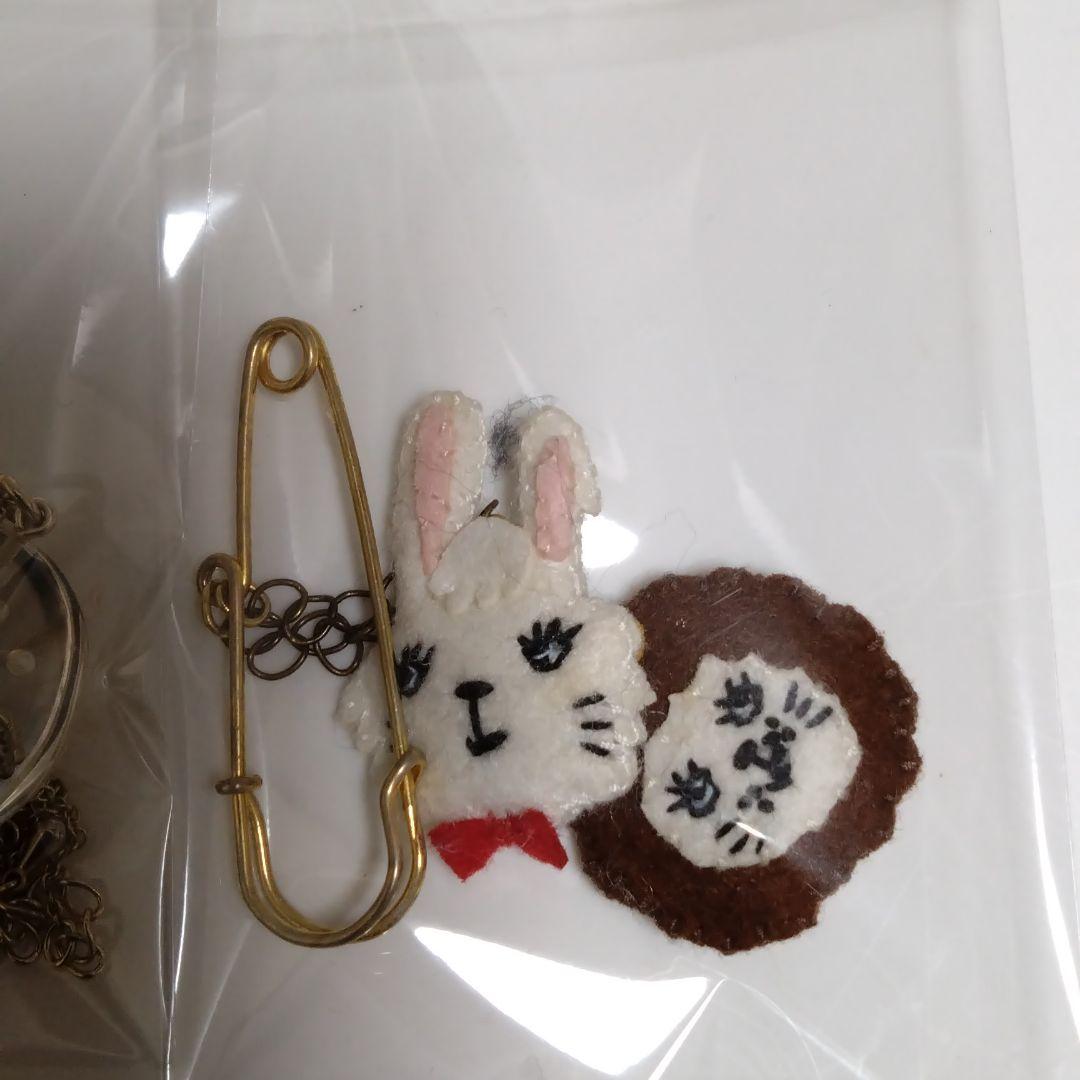 フランシュリッペ　ブローチほかまとめうり