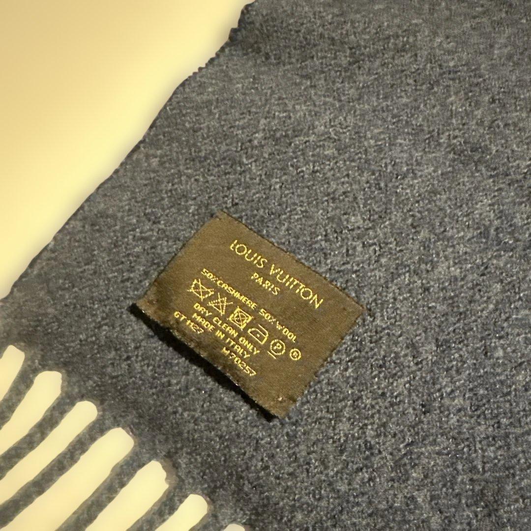 ルイヴィトン　マフラー　グラデーション　ネイビー　グレー系　暖かいです　箱付き