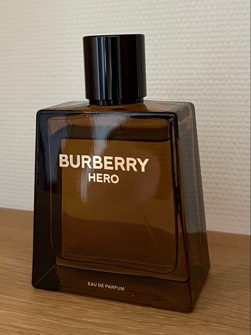 100ml バーバリーヒーローオードパルファム