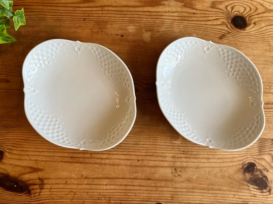 マイセン　ホワイトレリーフ　オーバルディッシュ×2
