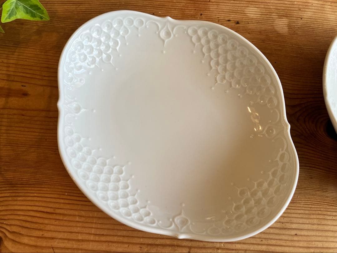 マイセン　ホワイトレリーフ　オーバルディッシュ×2