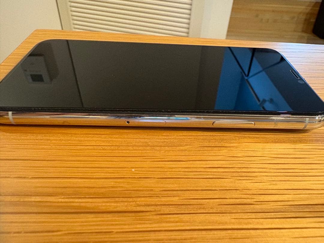 Apple iPhone 11 Pro シルバー 本体